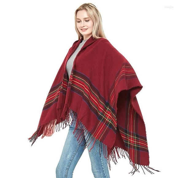 NWT The Paper Store Mia & Tess Justdo Ruana Red Holiday Plaid Trim Hood - Picture 4 of 13